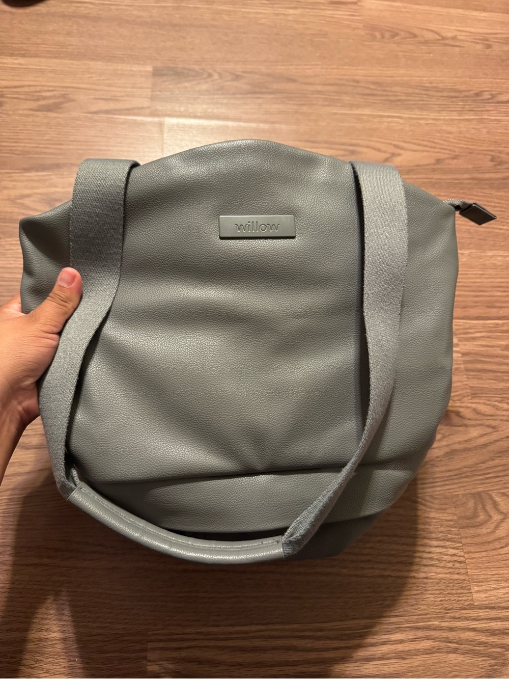 Willow Pump Anywhere Grey Bag